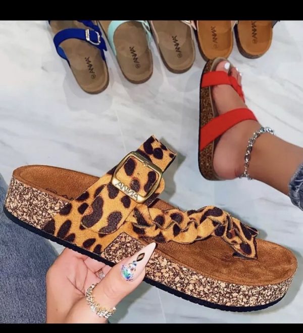 LEOPARD WEDGE SLIPPERS - Image 2