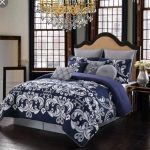 6/6 BEDSHEET AND 4 PILLOW CASES