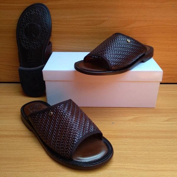 HIGH QUALITY ITALIAN LEATHER SLIPPERS - Image 10
