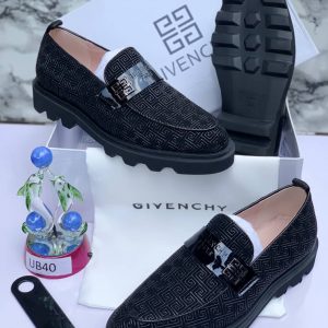 VERSACE: LUXURY SHOES - Image 27