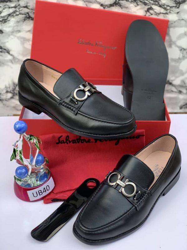 VERSACE: LUXURY SHOES - Image 18