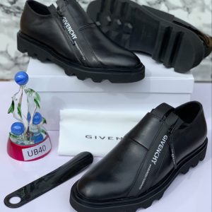 VERSACE: LUXURY SHOES - Image 5