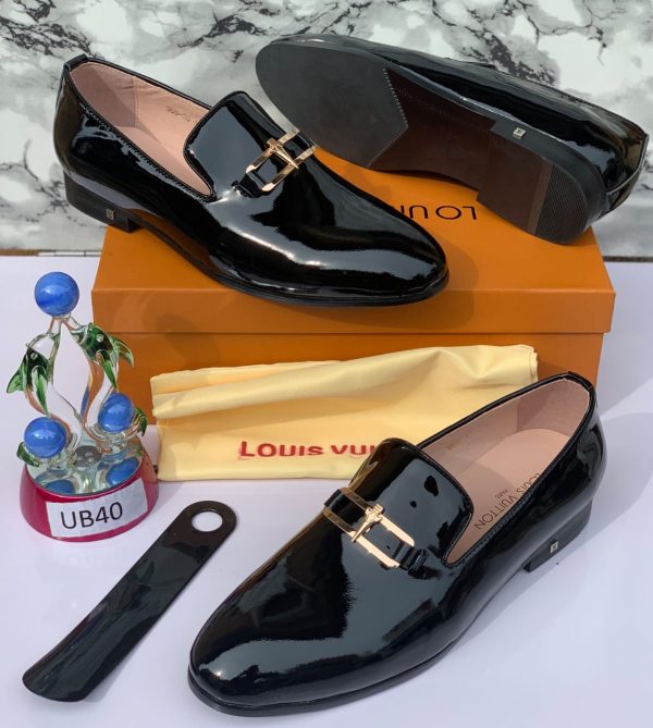 VERSACE: LUXURY SHOES - Image 3