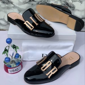 VERSACE: LUXURY SHOES - Image 2