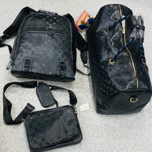 QUALITY TRAVEL BAG - Image 9