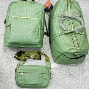 QUALITY TRAVEL BAG - Image 12