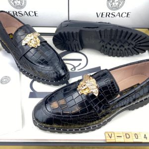 VERSACE: LUXURY SHOES - Image 4