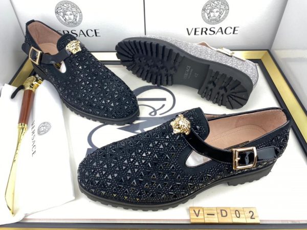 VERSACE: LUXURY SHOES - Image 10