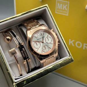 Ladies Wristwatch set with Bracelets