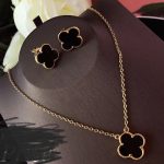 NECK CHAIN & EARRING