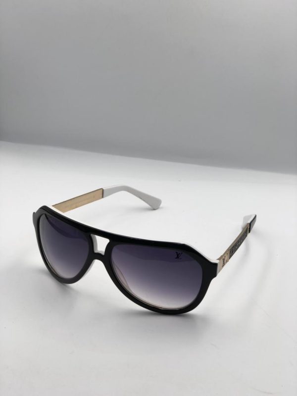 QUALITY SUNGLASSES - Image 25