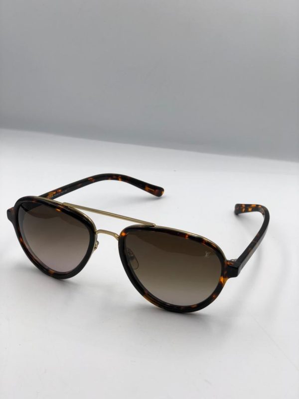 QUALITY SUNGLASSES - Image 22