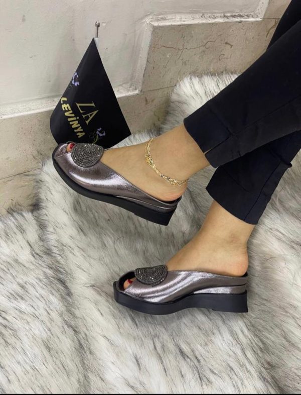 Balanced heel shoe wedge slippers/slip-on for women