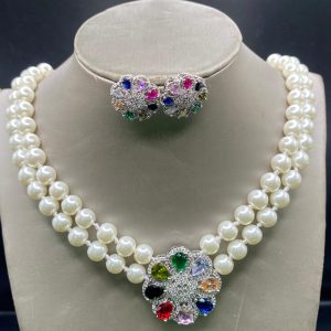 PEARLS......EARRINGS AND NECKLACE - Image 7