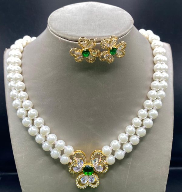 PEARLS......EARRINGS AND NECKLACE - Image 18