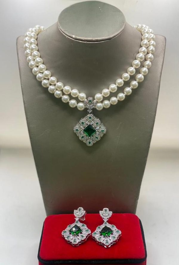 Bead set - Earrings and Necklace - Image 5