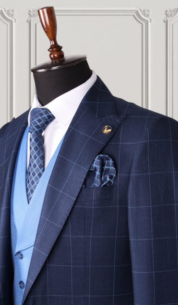 MARIO CASAS CHECKED SUIT - Image 16
