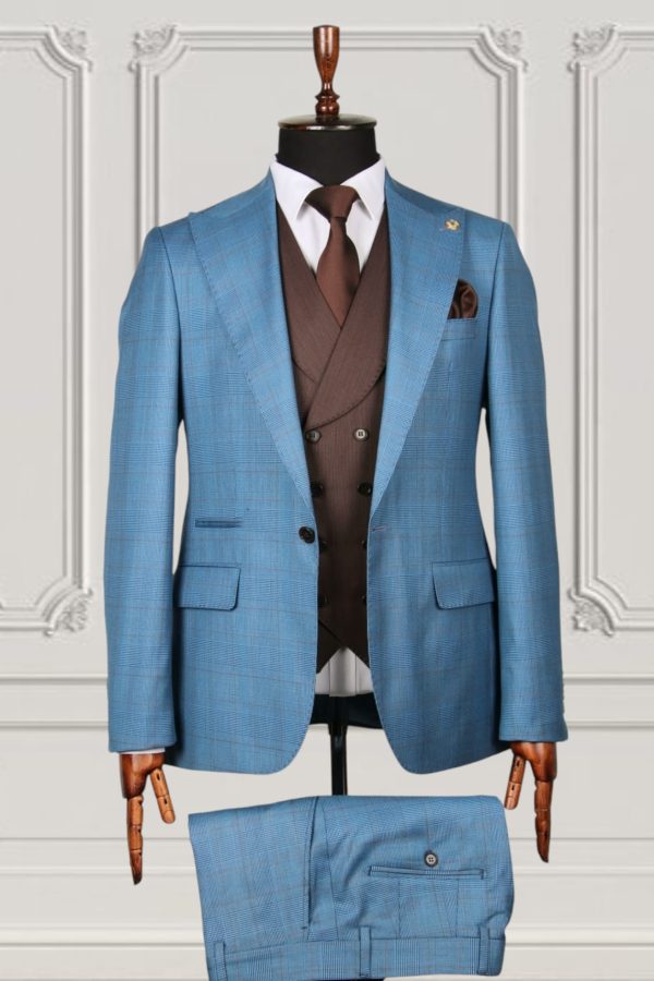 MARIO CASAS CHECKED SUIT - Image 18
