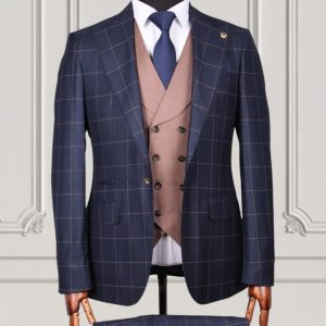 MARIO CASAS CHECKED SUIT - Image 10