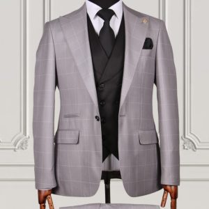 MARIO CASAS CHECKED SUIT - Image 14