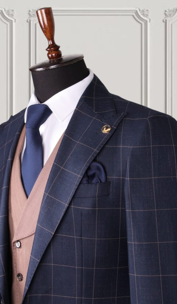 MARIO CASAS CHECKED SUIT - Image 15