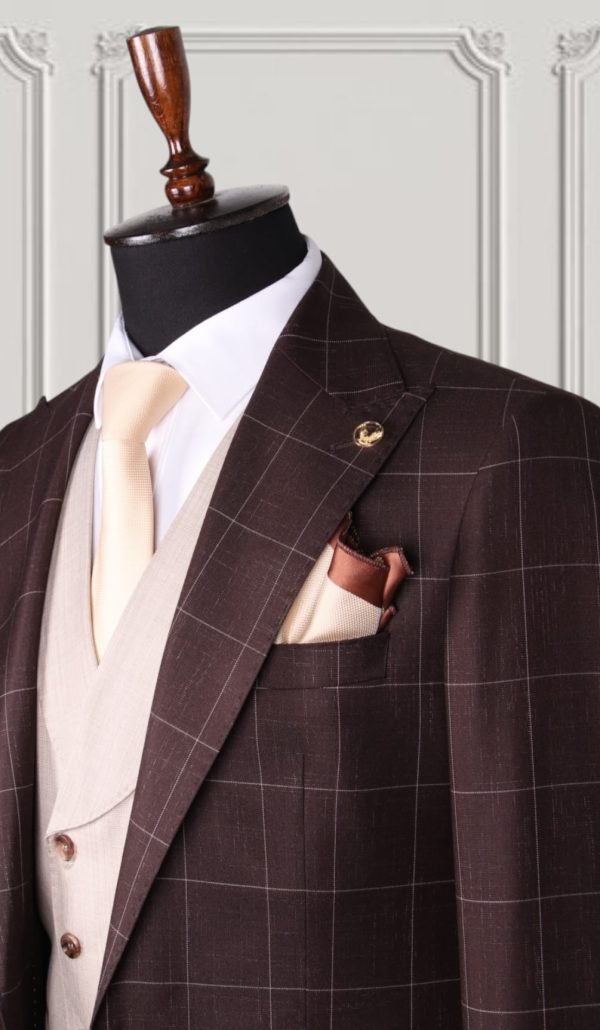 MARIO CASAS CHECKED SUIT - Image 11