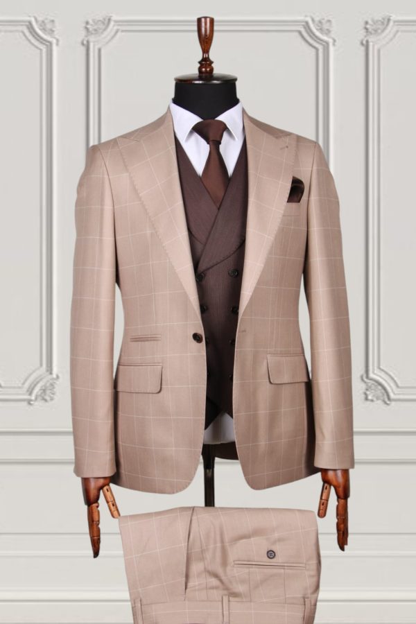 MARIO CASAS CHECKED SUIT - Image 9