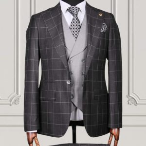 MARIO CASAS CHECKED SUIT - Image 5
