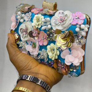 CLUTCH PURSE WITH FLOWERS