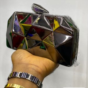 BLACK SHINY PURSE FOR LADIES