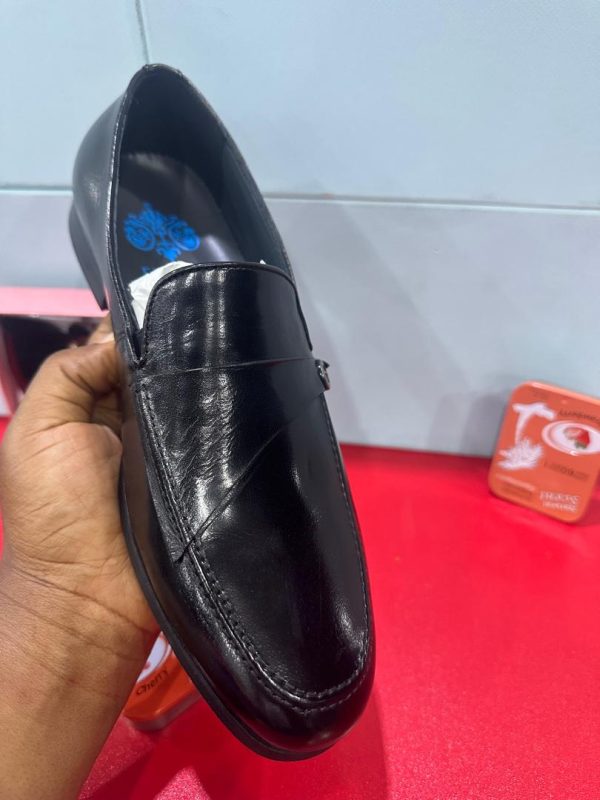 AFFORDABLE LEATHER SHOE - Image 3