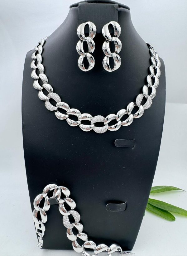 Gold necklace with earring & bracelet