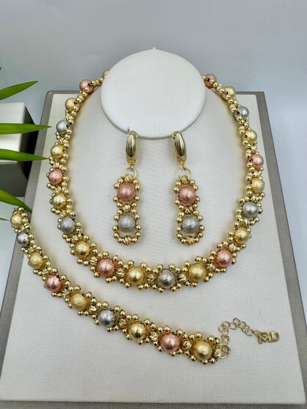 Gold necklace with earring & bracelet
