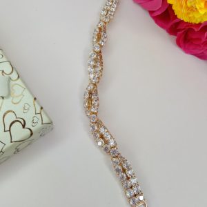 beautiful bracelets for ladies