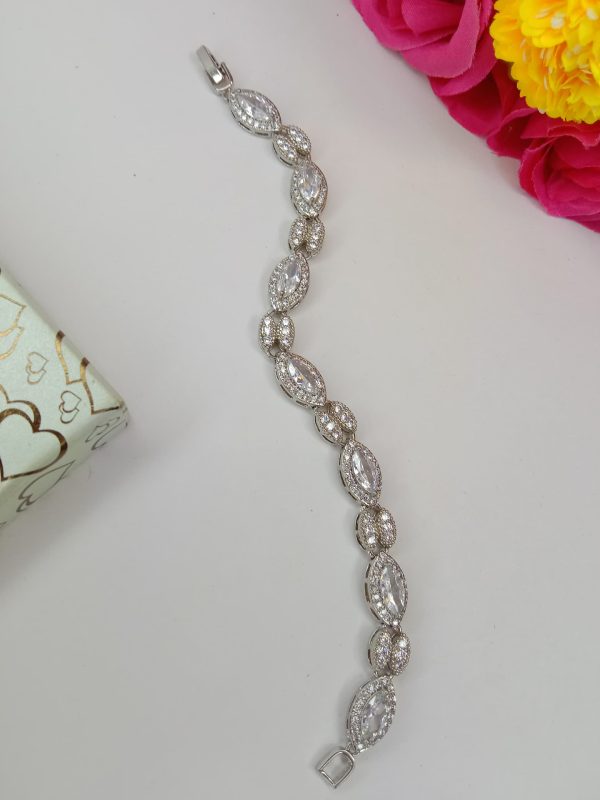 beautiful bracelets for ladies