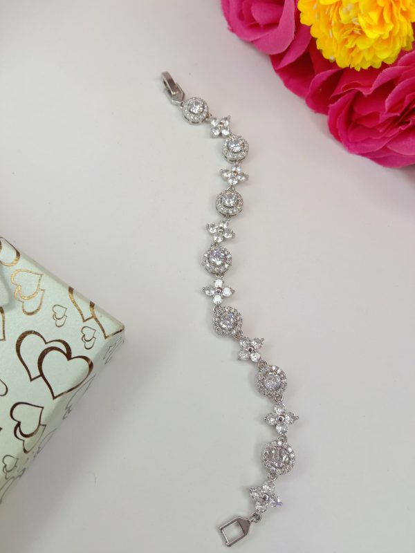 beautiful bracelets for ladies