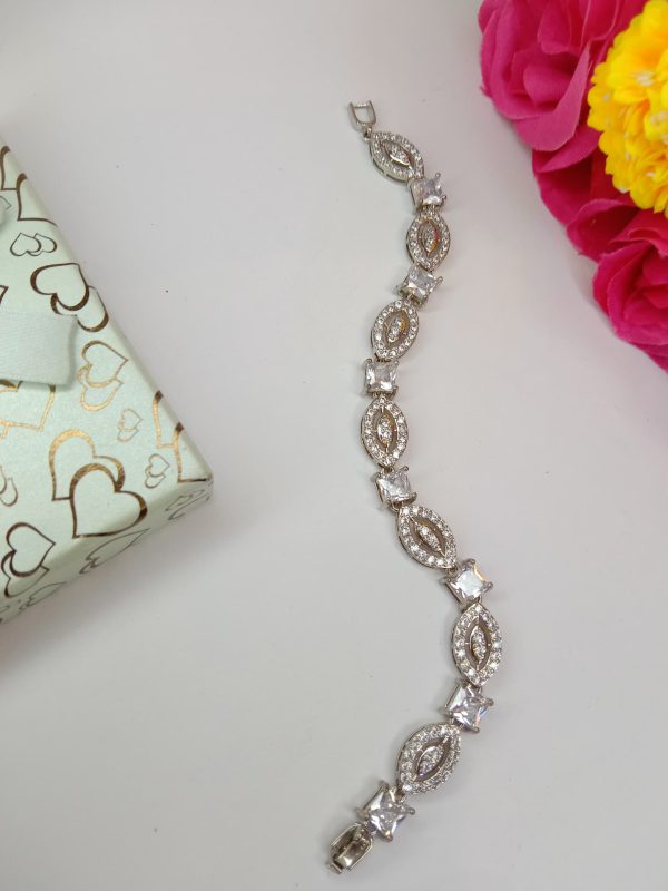 QUALITY BRACELETS - Image 20