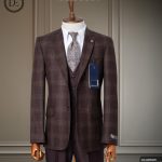 Short sleeve suit for men