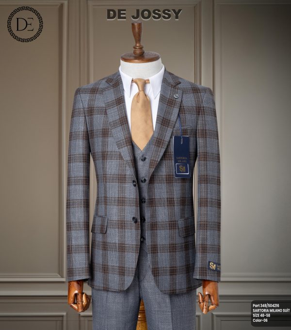Short sleeve suit for men