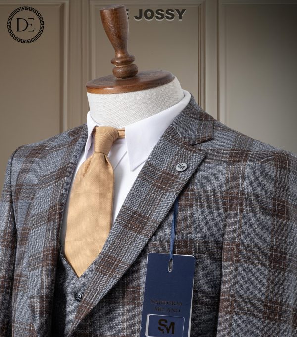 MARIO CASAS CHECK SUIT - Image 4