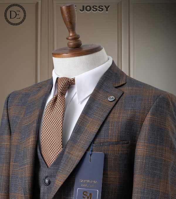 MARIO CASAS CHECK SUIT - Image 2