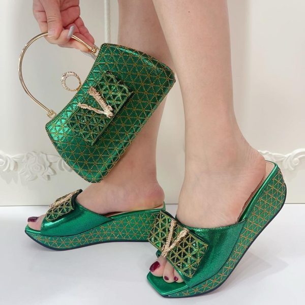 Wedge slippers for ladies