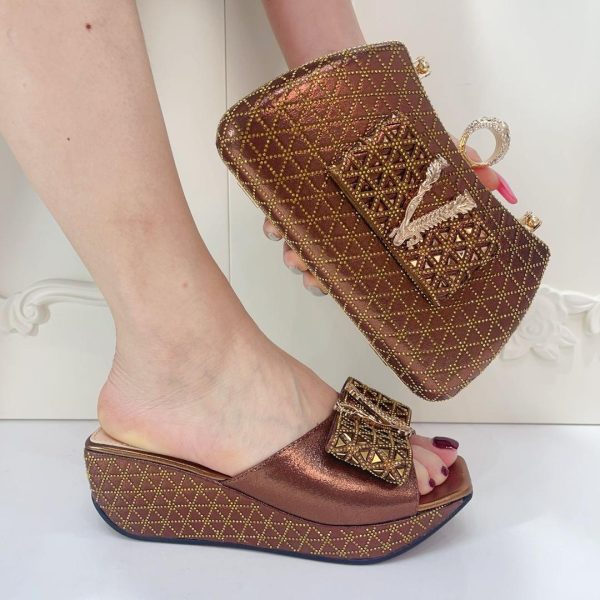 Wedge slippers for ladies