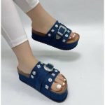 Pecking stock slippers