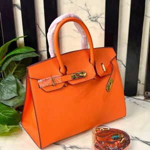 CHIC AND CLASSY HANDBAGS - Image 7