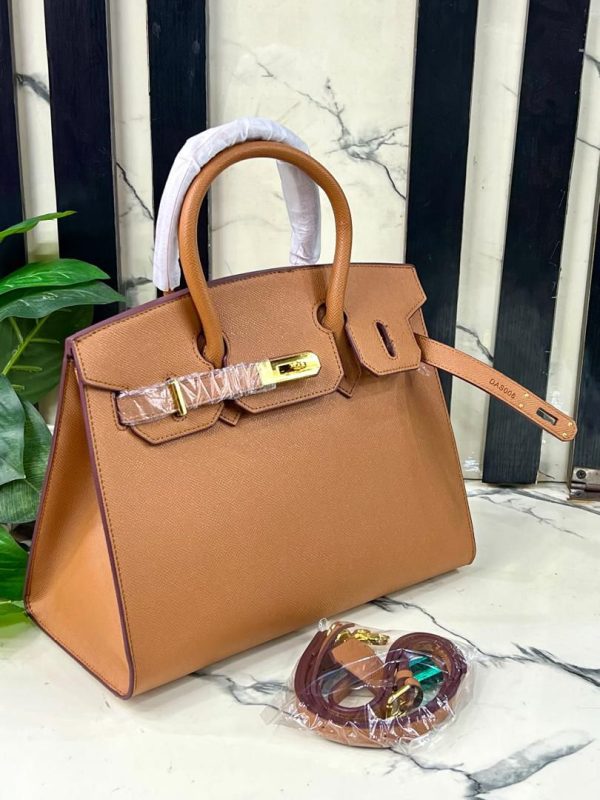 CHIC AND CLASSY HANDBAGS - Image 5