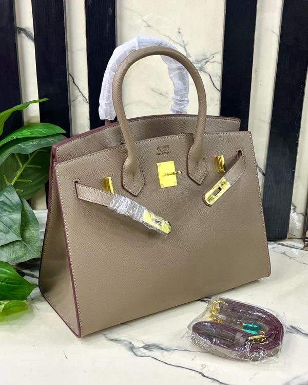 CHIC AND CLASSY HANDBAGS - Image 6