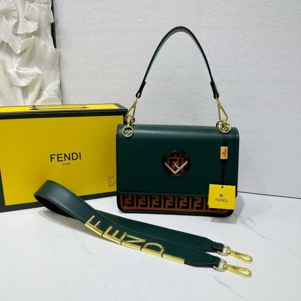 LUXURY SHOULDER BAG - Image 6