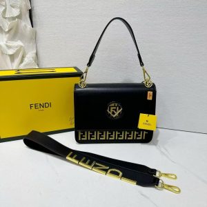 LUXURY SHOULDER BAG - Image 5