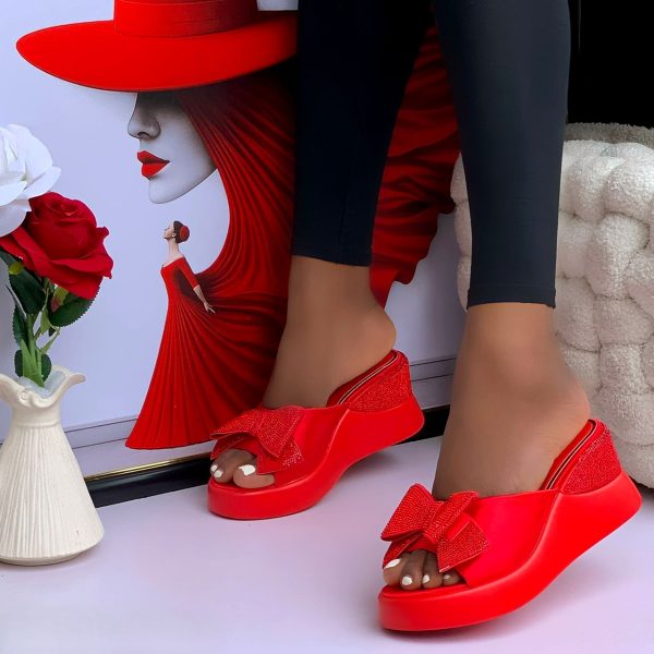 BOLD DETAILED WEDGE SLIPPERS - Image 2